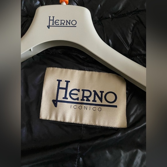 HERNO Amelia Stand Collar Down Coat - Picture 5 of 13